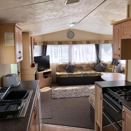 4 Bedroom 10 Berth Caravans With Hot Tub ,Mountain Bikes Tattershall Lakes ภายนอก รูปภาพ