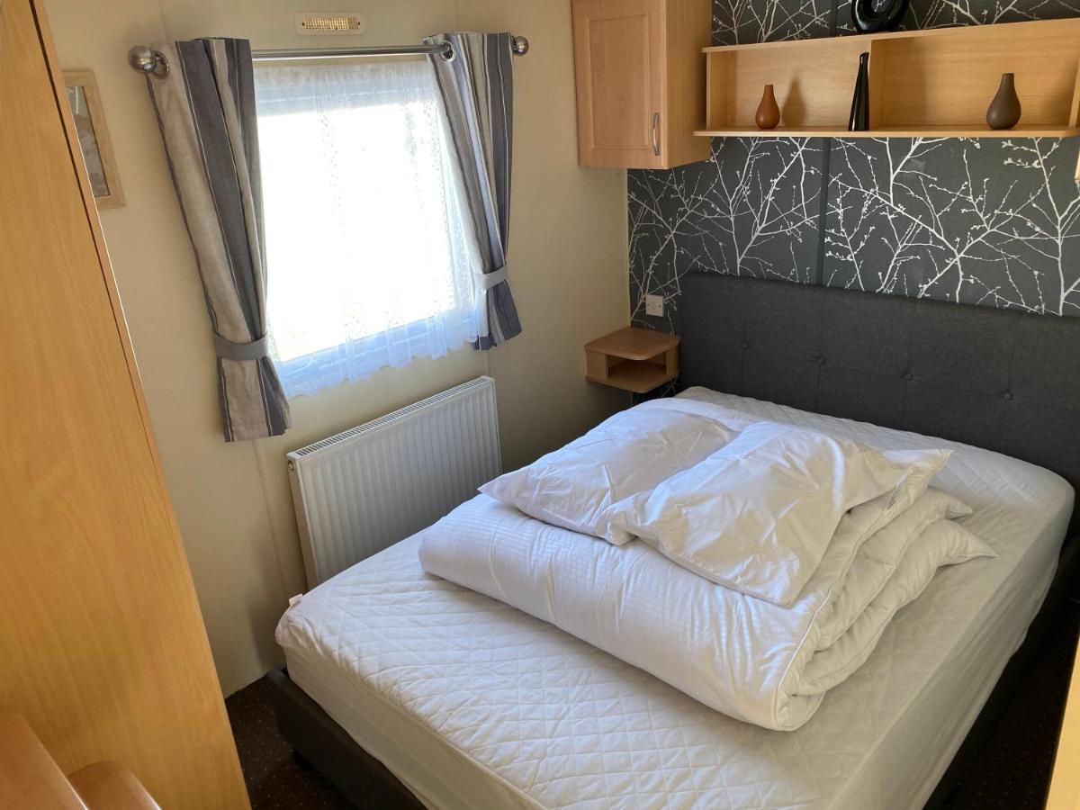 4 Bedroom 10 Berth Caravans With Hot Tub ,Mountain Bikes Tattershall Lakes ภายนอก รูปภาพ